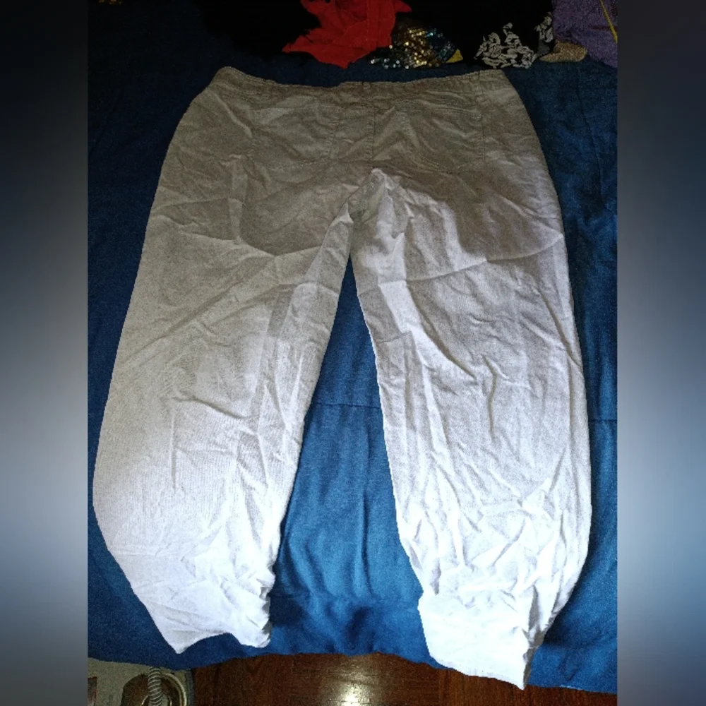 Pants - Picture 2 of 3
